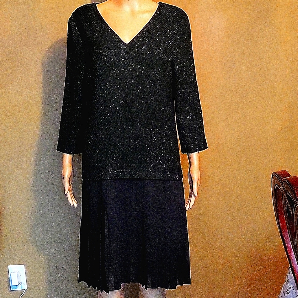 Lasagrada Dress with a Pleated Skirt